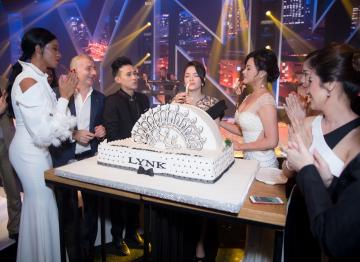 Many Celebs joined in Special birthday of Ly Nha Ky